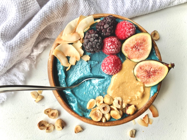 How to Create the Perfect Smoothie Bowl